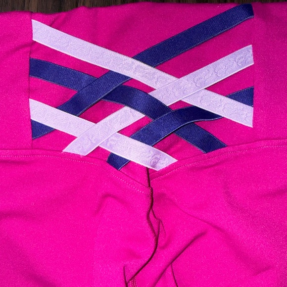 Fabletics Vibrant Pink Leggings - Picture 3 of 5